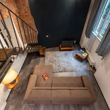 Charming Loft In Isola