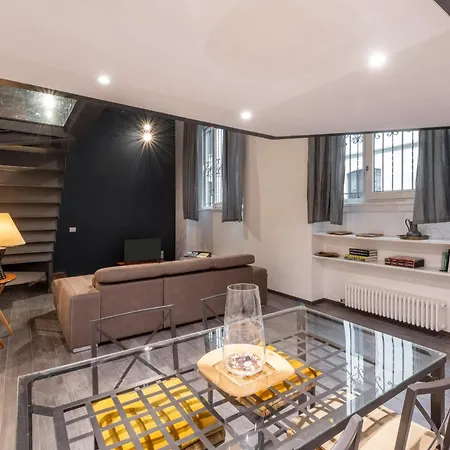 Charming Loft In Isola