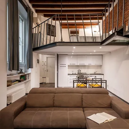 Charming Loft In Isola * Milan